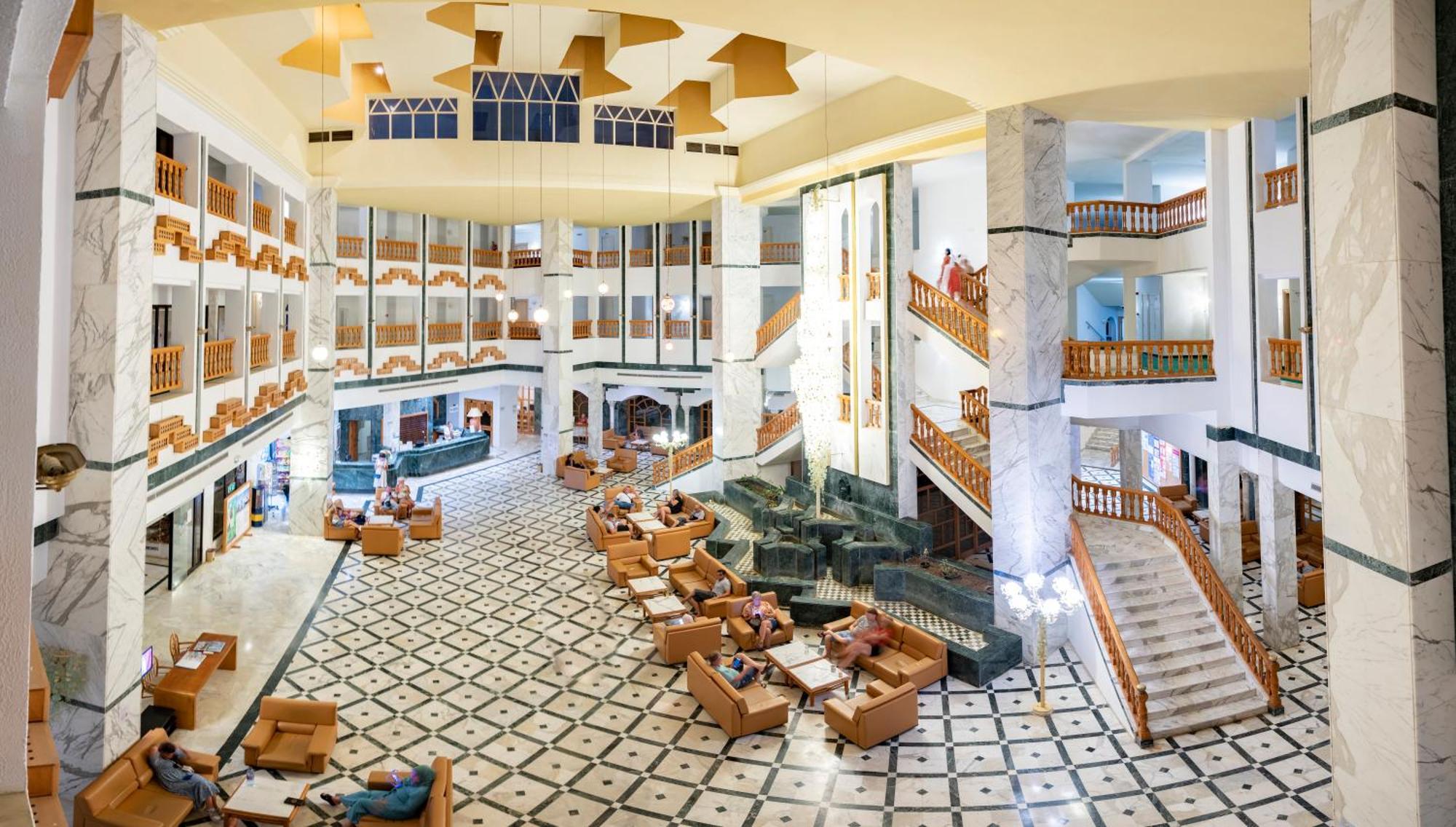 Bella Vista Family Resort 4*